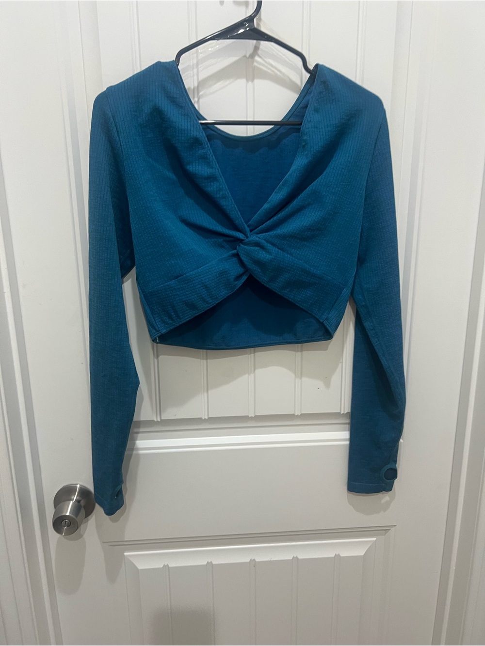 JoyLab Teal Twist-Front Cropped Long-Sleeve Top
